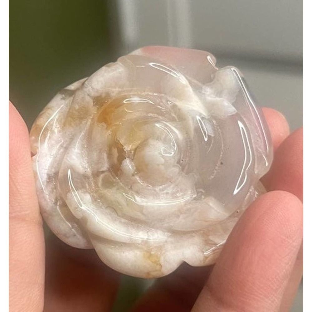 Flower Agate Carving